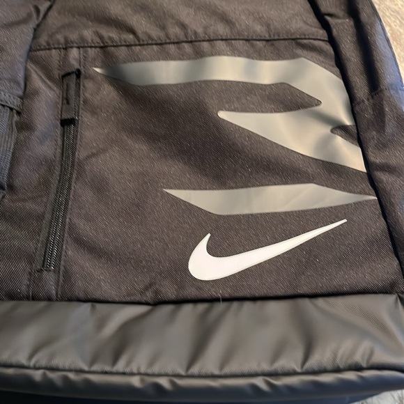 NIKE NWT 15” black backpack - Picture 3 of 6